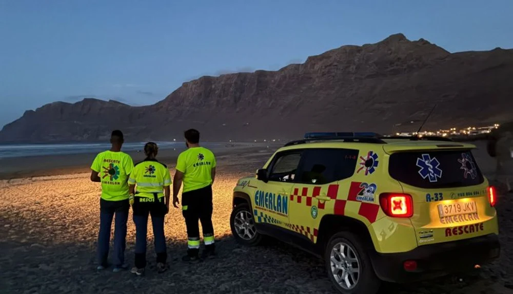 Un român de 37 de ani a murit înecat în Insulele Canare. Prietenul său este dat dispărut