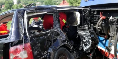 accident tren viisoara