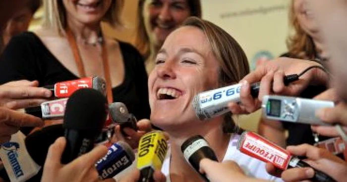 Tenis: Justine Henin a felicitat-o pe Kim Clijsters
