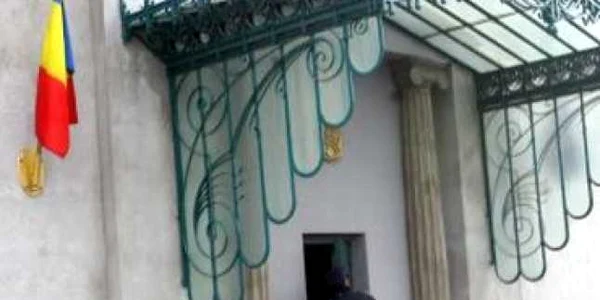 Preşedinţia, Parlamentul, SGG şi serviciile de informaţii pierd sume importante la rectificare
