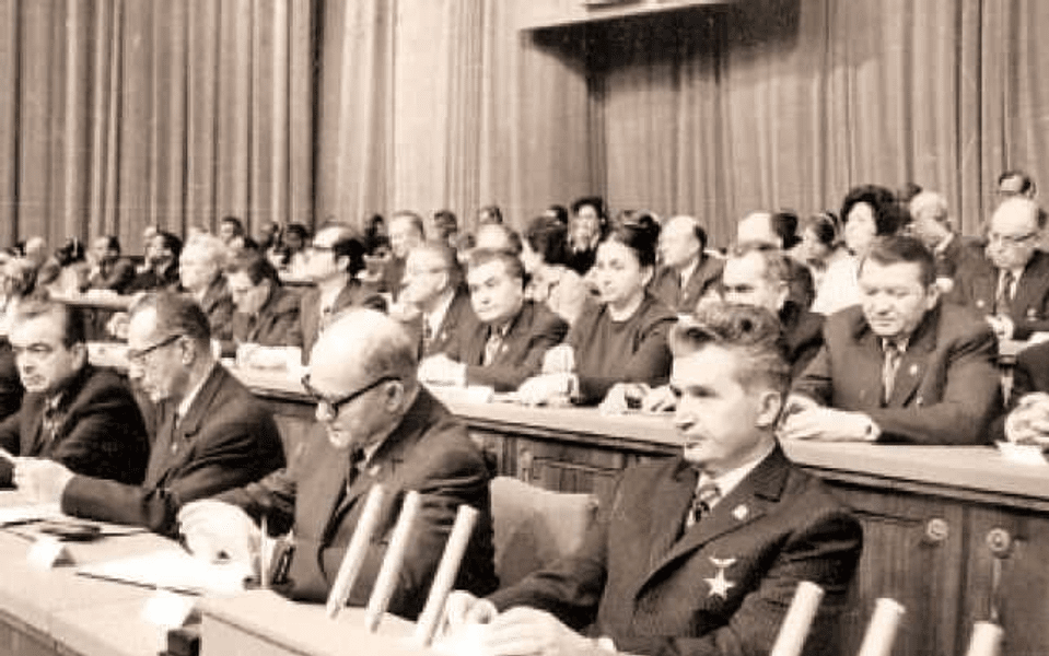 Simulacrul alegerilor în România după 30 decembrie 1947, când a fost înlăturată monarhia
