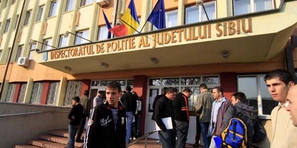 Posturile s-au blocat la IPJ înainte de un concurs cu peste 500 de candidaţi