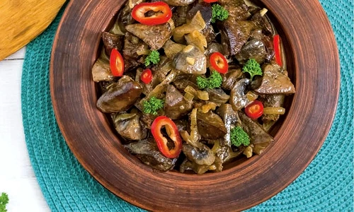 salaa calda cu ficat jpg