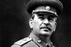Demascarea lui Stalin   Diplomații spioni defectori jpeg