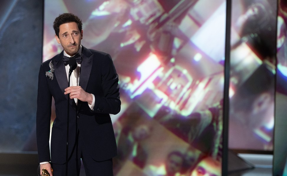 Recordul doborât de Adrien Brody la Oscaruri. S-a remarcat și printr-un gest dezgustător
