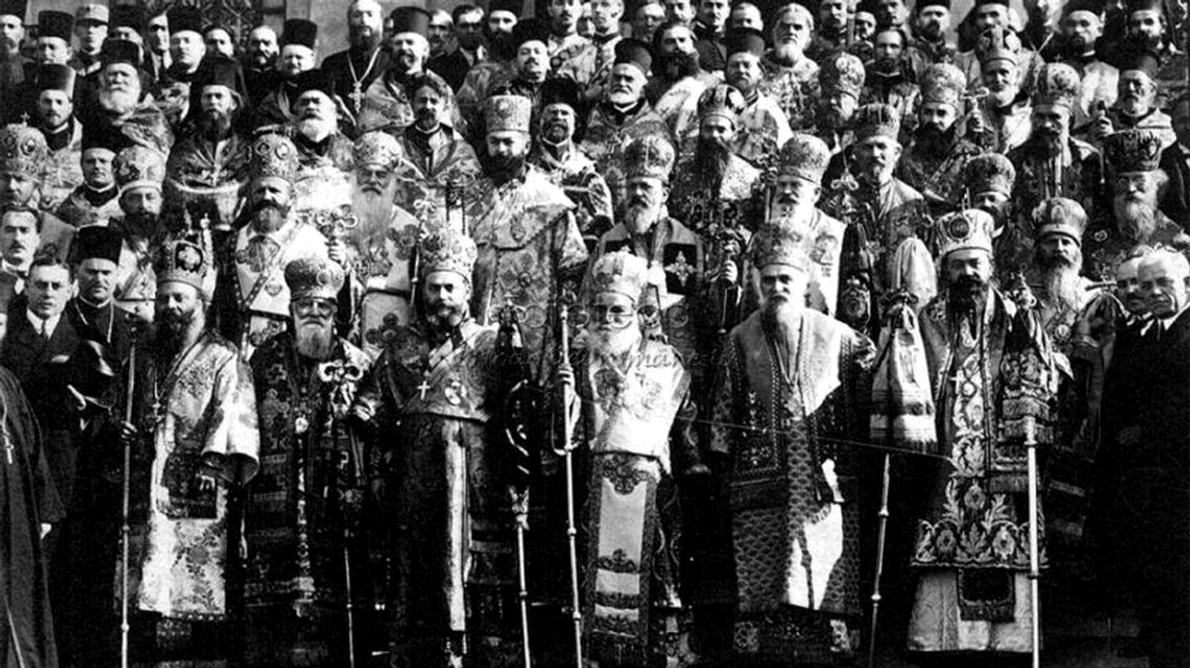 6 mai: Patriarhia din Constantinopol recunoştea Biserica Regatului României ca fiind autocefală jpeg