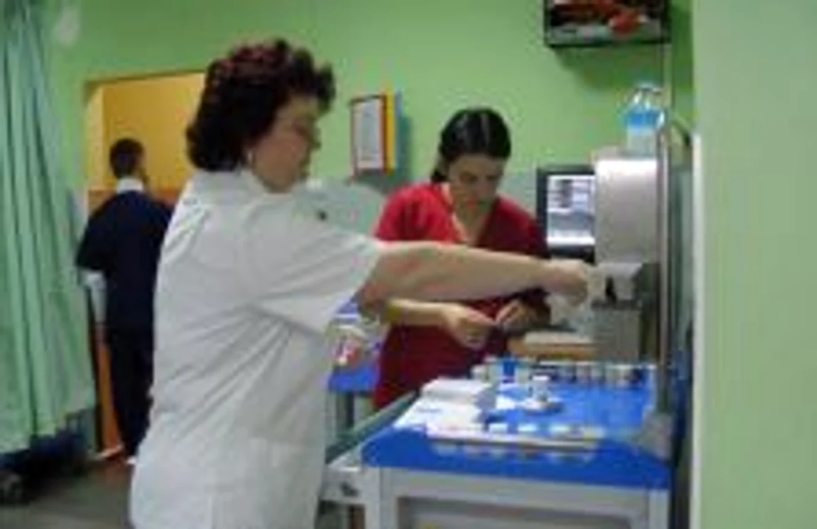 Medicii sărbătoresc Crăciunul prin muncă