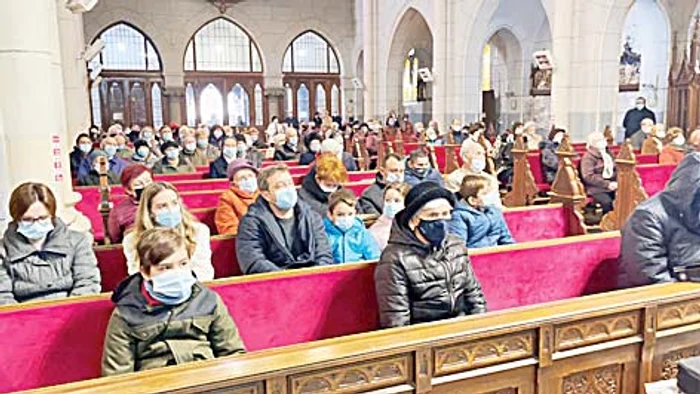 Medicii timişoreni vin în biserici să le vorbească enoriaşilor