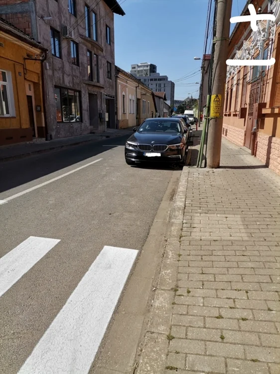 Maşină hibryd