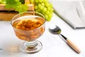 compot struguri istock jpg