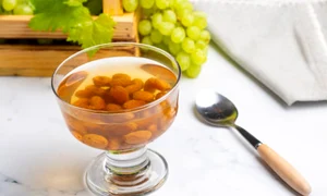 compot struguri istock jpg