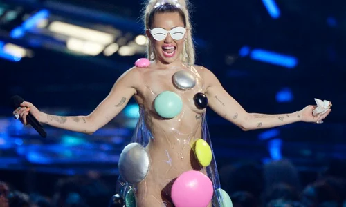 12 miley cyrus gettyimages 485997112 jpg jpeg