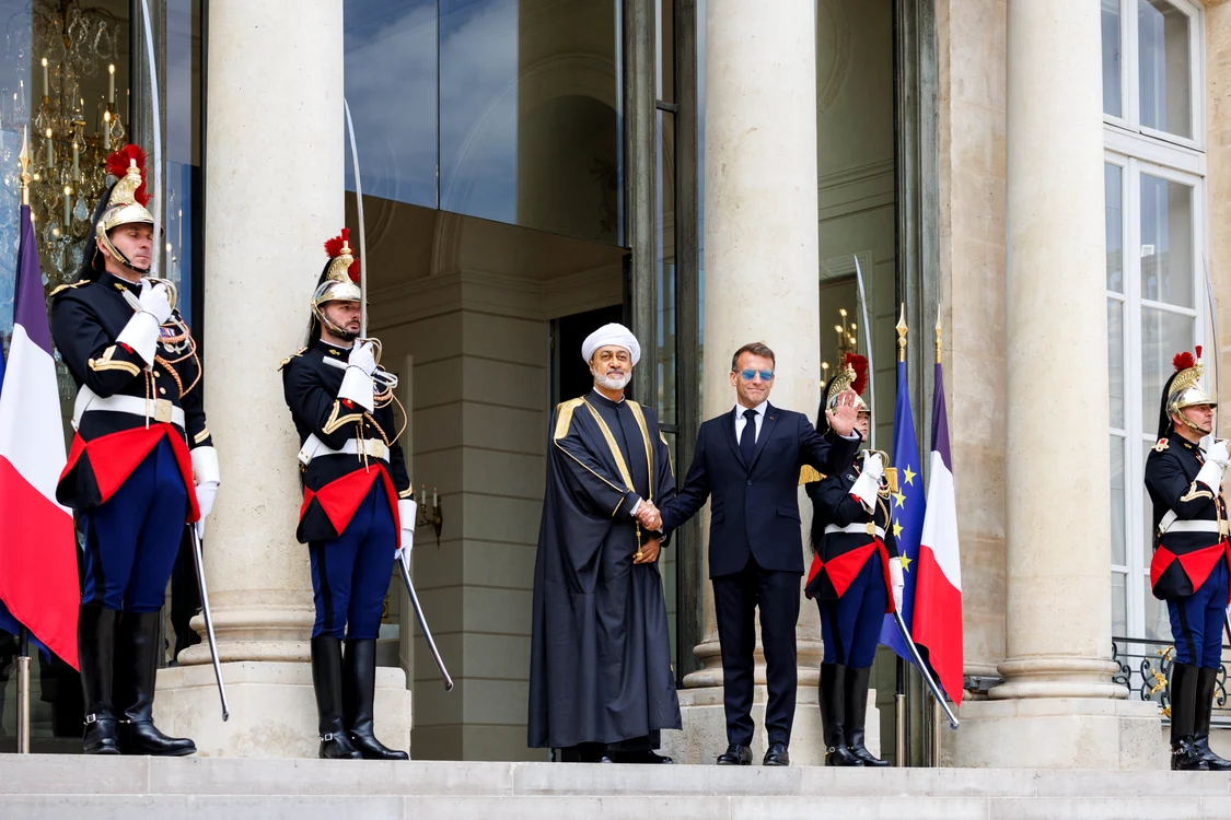 Haitham bin Tariq și Emmanuel Macron