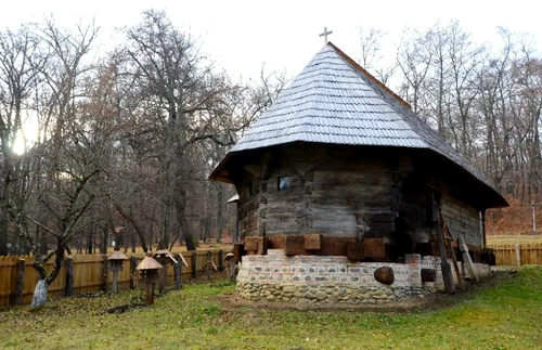 biserica din comanesti - foto arhiva CNM Astra