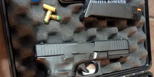 arme confiscate operatiunea jupite FOTO politia Romana jpeg