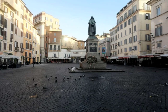 Străzile din Milano sunt pustii, iar populația se află în carantină până pe 3 aprilie