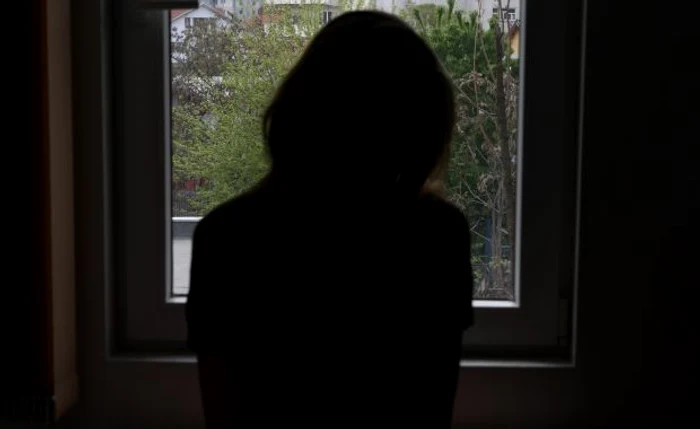 
    Tânără agresată sexual  