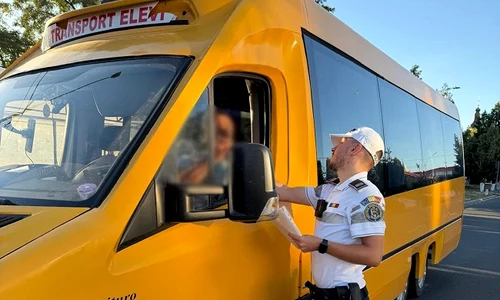 sofer de microbuz, prins băut la volan jpg