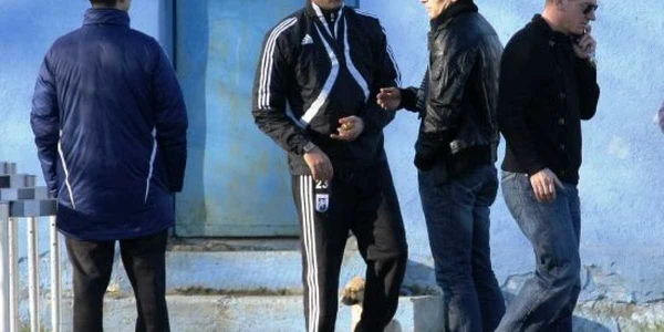 Corneliu Papură şi Eugen Trică, la cantonament