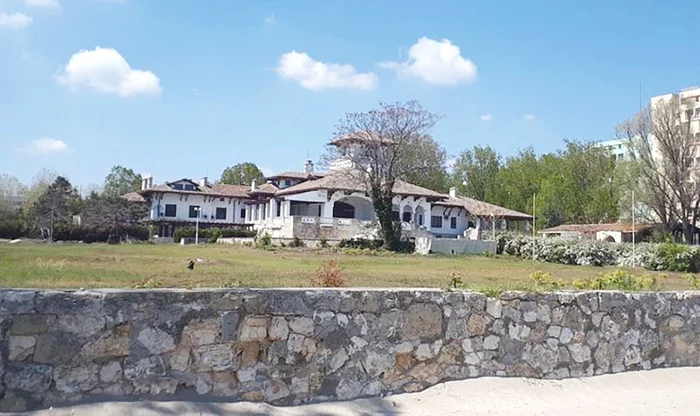 Palatul din Mamaia este o ruină FOTO: Adevarul