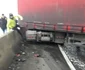 Accident pe Valea Oltului la Tălmaciu - Sibiu - DN7 în care sunt implicate un autocar un TIR şi un turism Foto DRDP Braşov