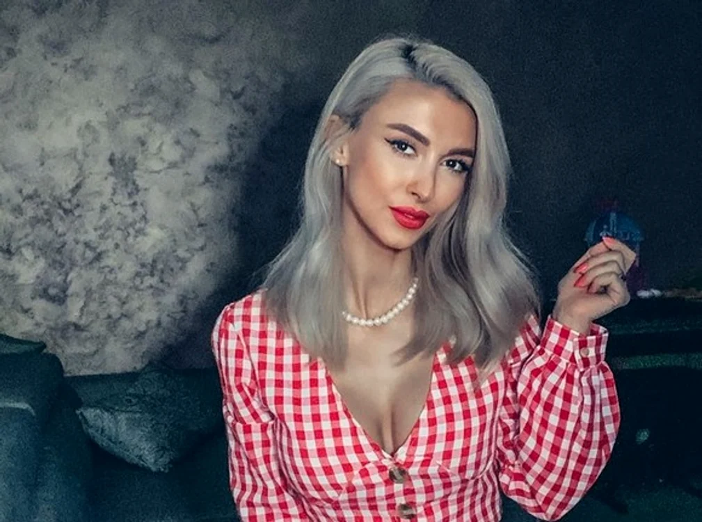 Andreea Bălan și George Burcea divorțează la un an de la căsătorie 