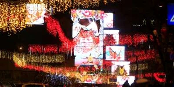 Beculeţele festive vor fi aprinse diseară foto arhivă