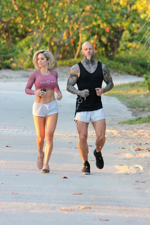 Michelle a alergat alături de un prieten, și el tot antrenor de fitness