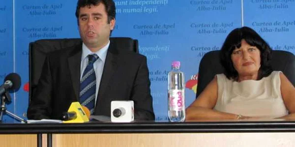 Horaţius Dumbravă şi Adriana Petraşcu, preşedintele Curţii de Apel Alba Iulia