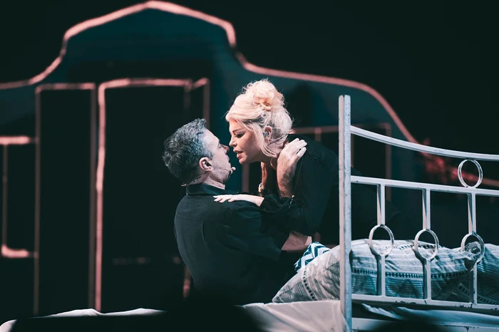 Loredana în spectacolul "Mamma Mia!"  Sursa foto Musicals.ro