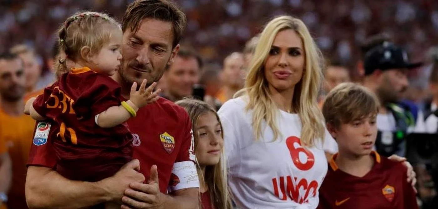 Totti, Ilary și cei 3 copii ai lor. Foto Arhivă Adevărul