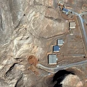 Iranul a acoperit intrările la instalația nucleară Isfahan FOTO Ventor jfif