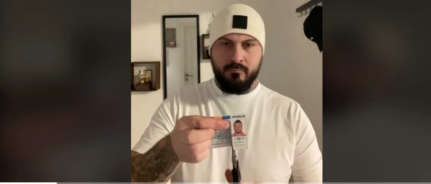 Mai mulți români își distrug buletinele și pașapoartele Foto: Captură video TikTok