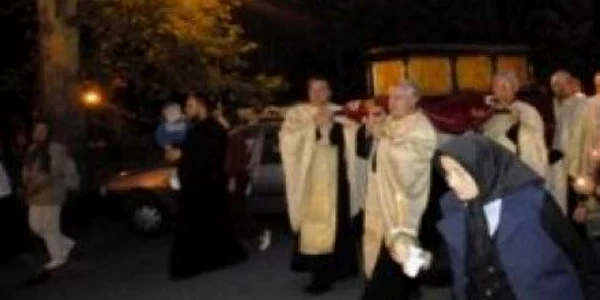 La Catedrala mitropolitană din Craiova va avea loc marţi o procesiune religioasă. 