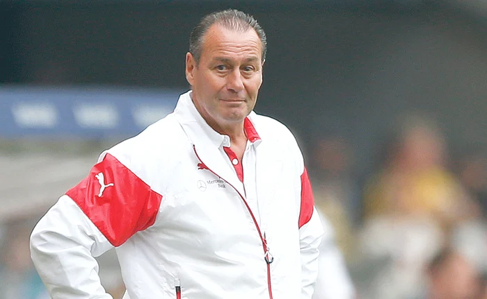 
    Huub Stevens e ultimul antrenor care a refuzat naţionala RomânieiFoto: AP  