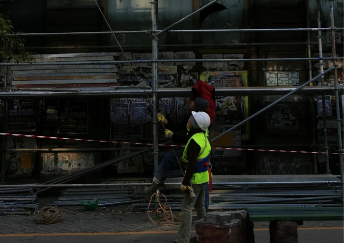 Proprietarii clădirilor cu faţade deteriorate ar putea fi obligaţi să le reabiliteze FOTO Adevărul
