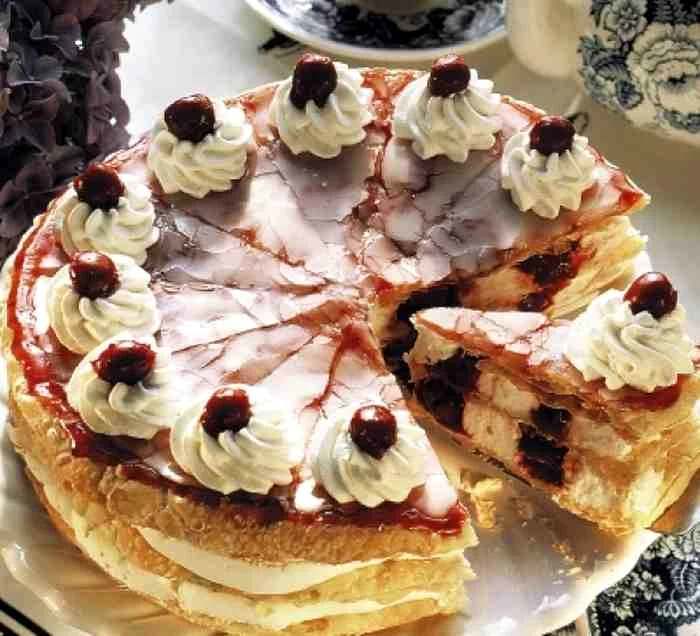
    Tort olandez cu vişineFoto: ecuisine.ro  