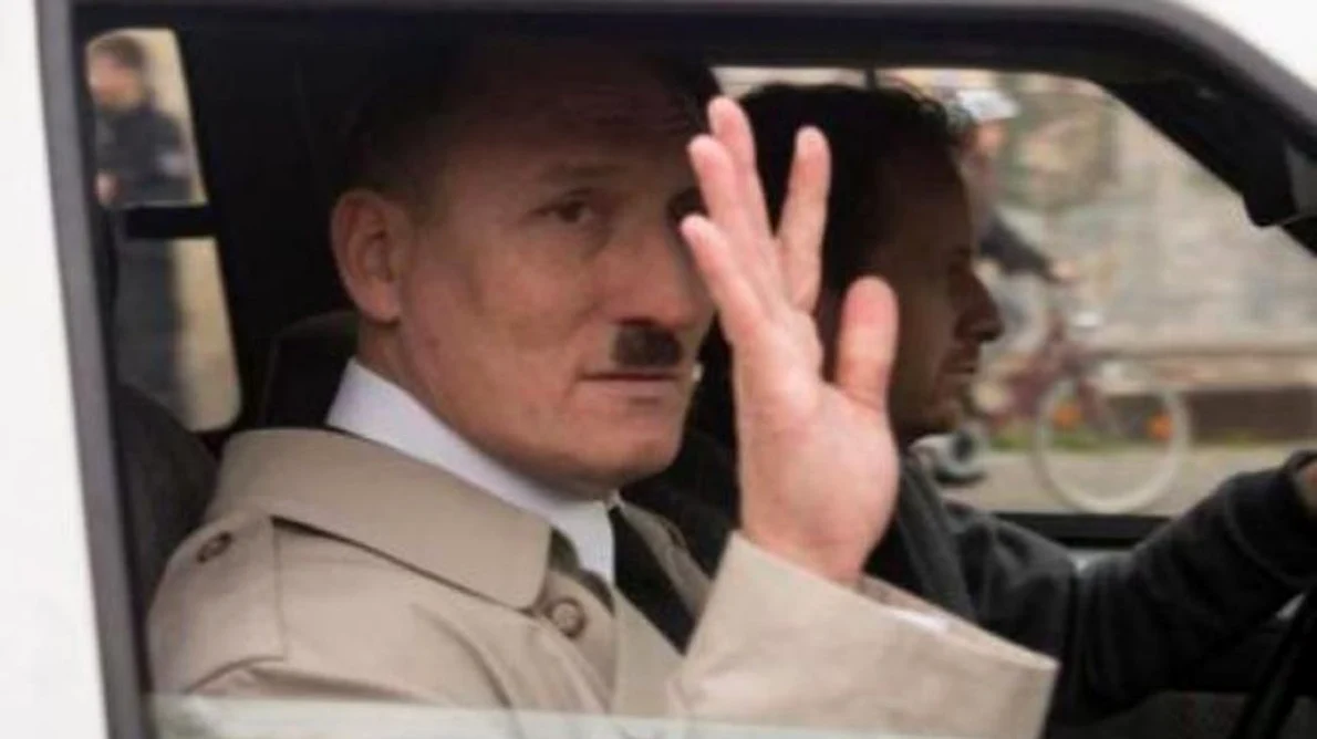 Un actor care s a deghizat în Hitler, primit cu căldură în Germania jpeg