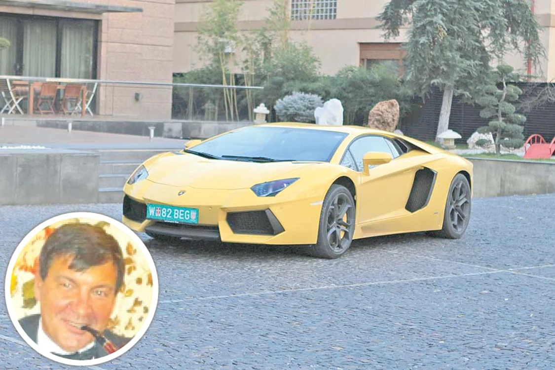 
    Are maşini de peste  1,5 milioane de euro  