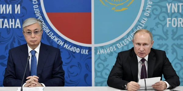 Kasim Jomart Tokaev si Vladimir Putin FOTO EPA-EFE