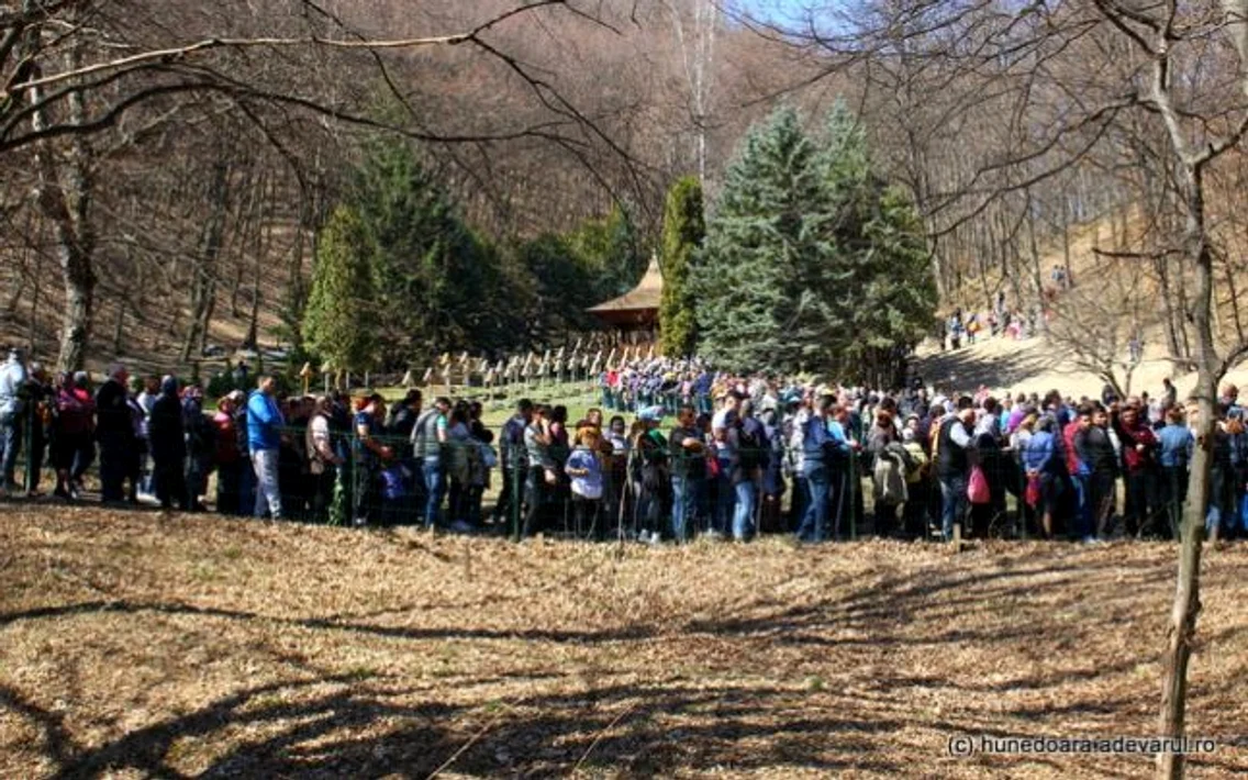 manastirea prislop hunedoara foto daniel guta adevarul