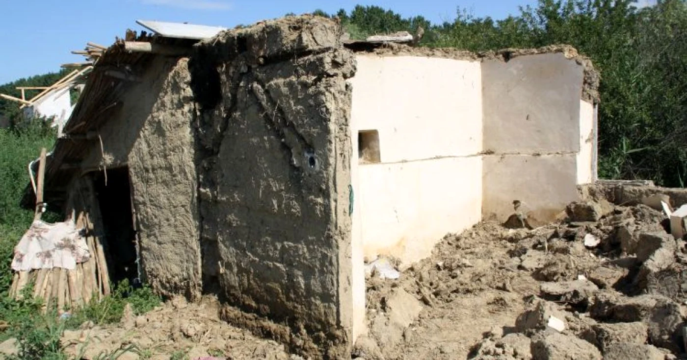 Aşa arată casa după inundaţii