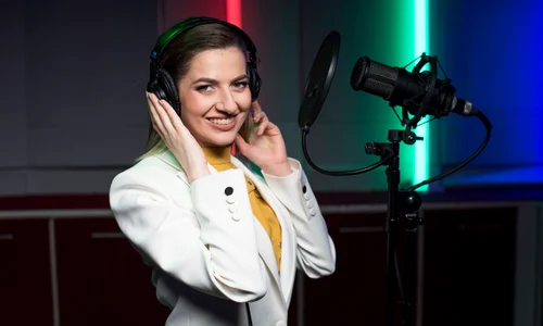 Lidia Buble Disney Channel Povestirile ratoiului (2) jpeg