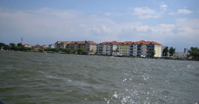 Canalul Sulina închis circulaţiei navelor