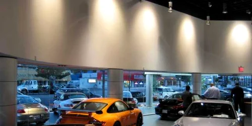 Cifra de afaceri din industria auto a scăzut cu peste 29% 