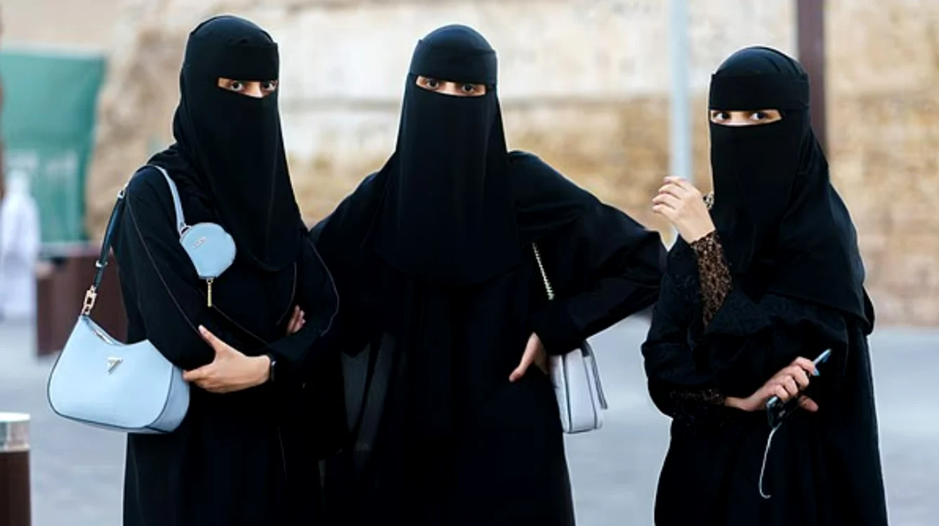 Burka și niqabul ar putea fi interzise complet în Insulele Baleare Foto: Shuterstock