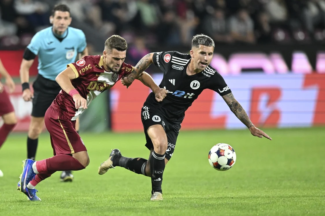 Fotbaliștii lui „U” au revenit după pauză și s-au impus în Derby-ul Clujului