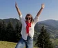 Mirela Retegan, fondatoarea fenomenului Zurli și Tanti Prezentatoarea, dă adunarea tuturor celor care, de-a lungul celor două decenii, au crescut, au cântat și s-au bucurat alături de îndrăgitele personaje
