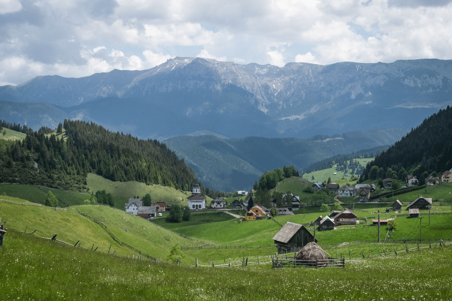Oferte numeroase și tentante în județul Brașov pentru minivacanța de Paște. Prețurile surprinzătoare din Poiana Brașov