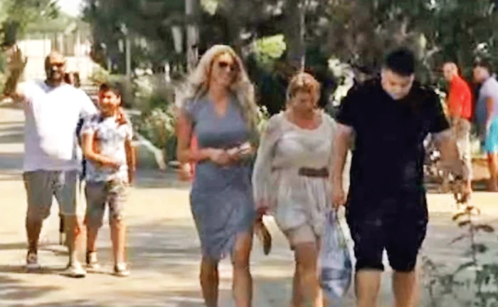 Alina a ieşit veselă de la vizita făcută soţului la Penitenciarul Poarta Albă